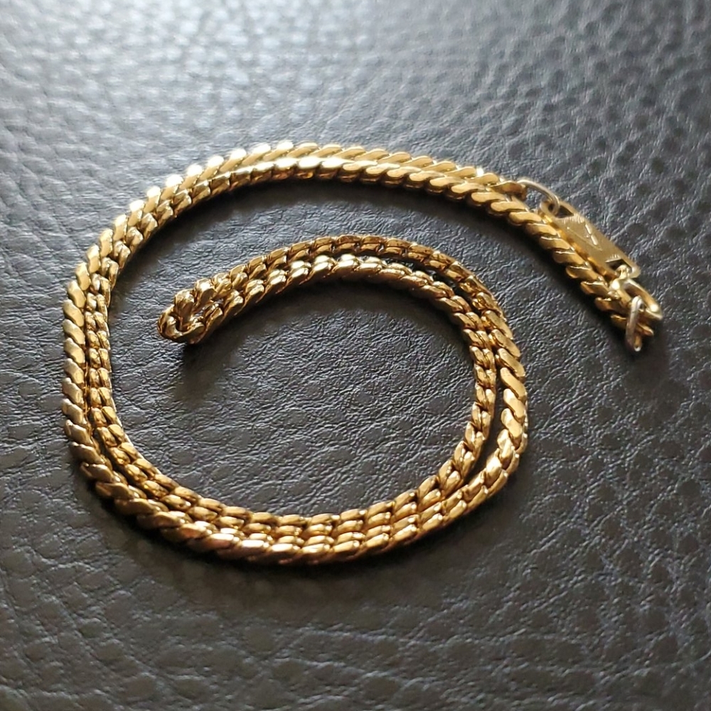 VTG Amway necklace